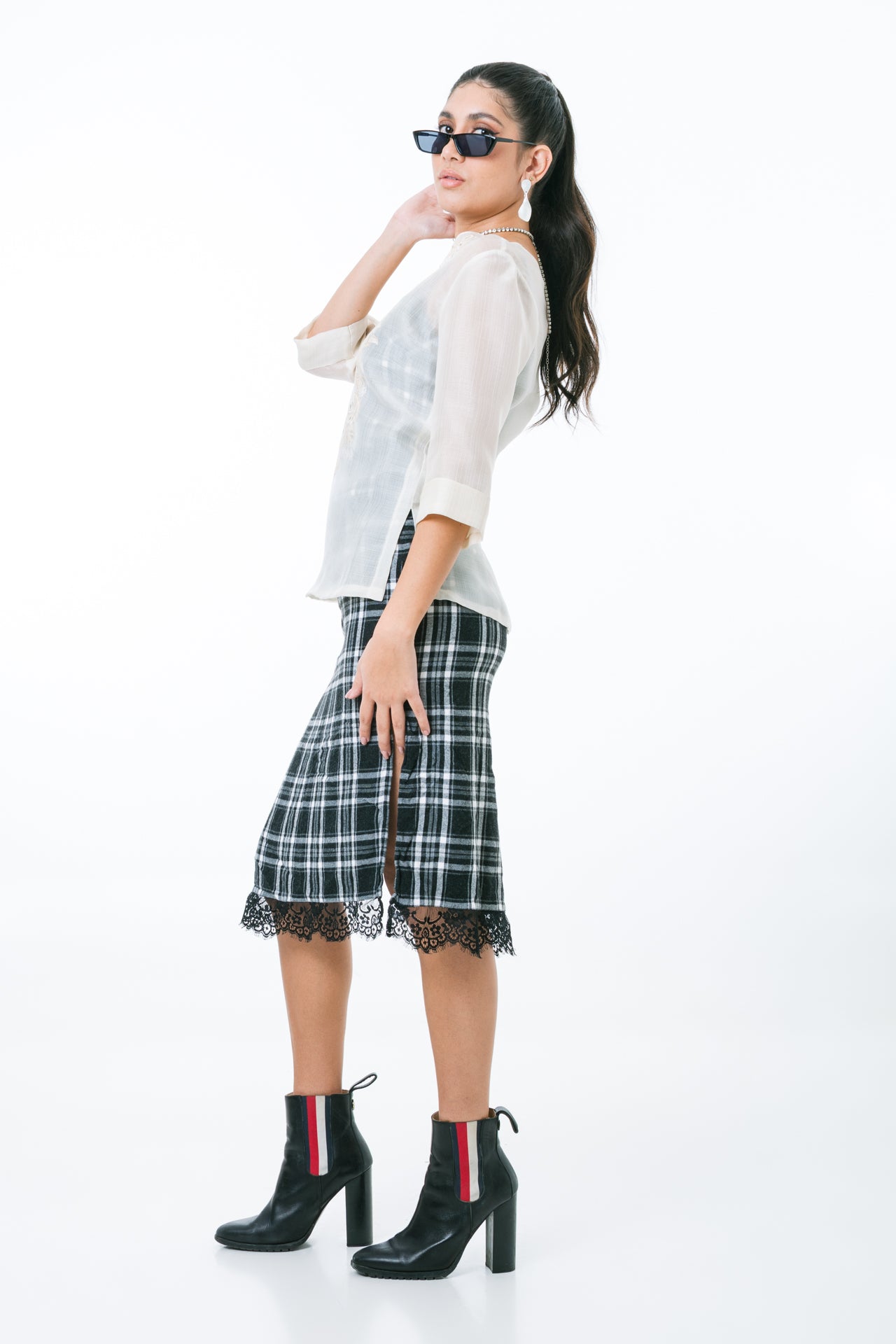 Elvira Lady Barong